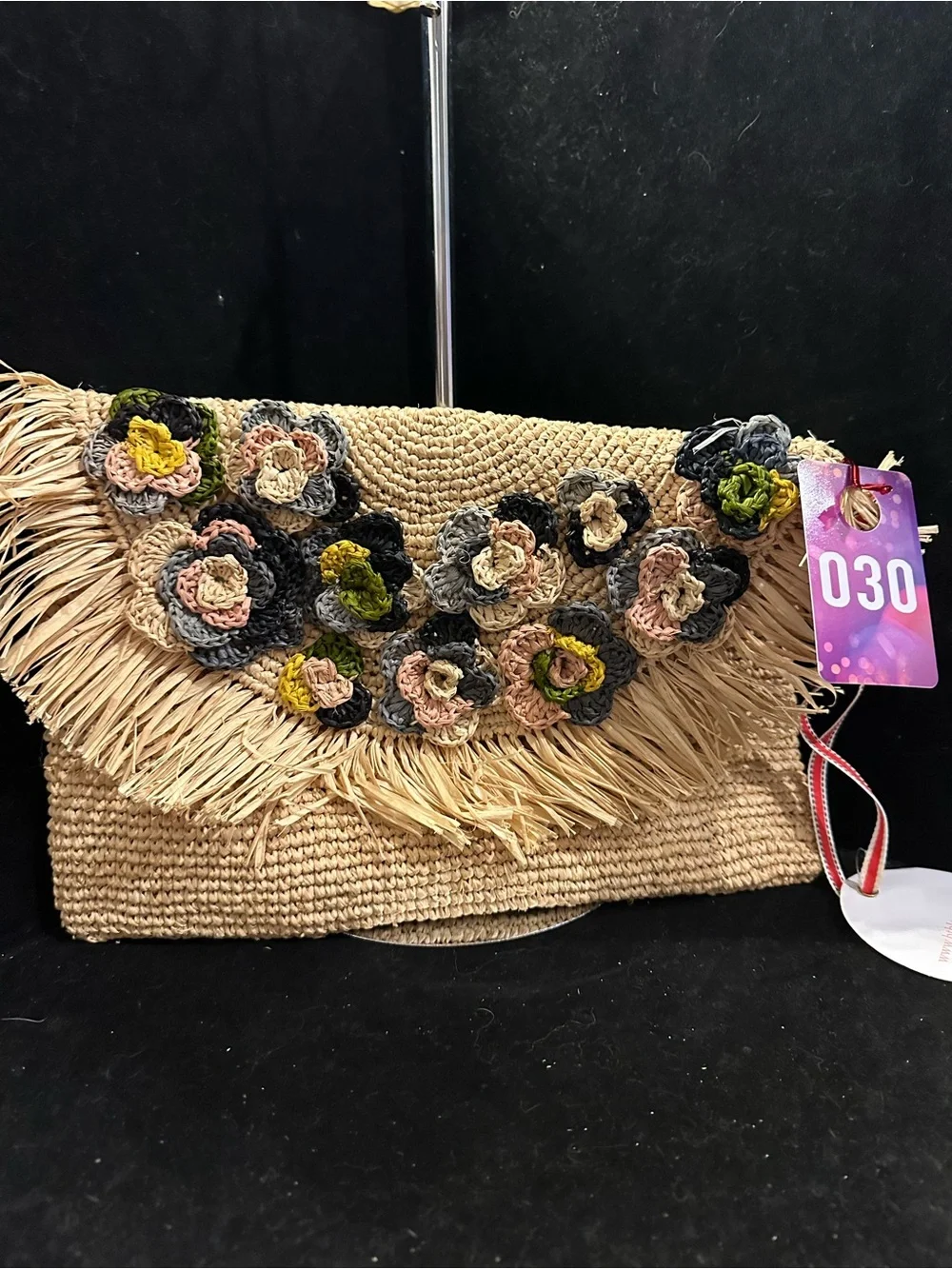 BTB # 030 Los Angeles Milan Floral Handcrafted Raffia Floral Clutch - Natural